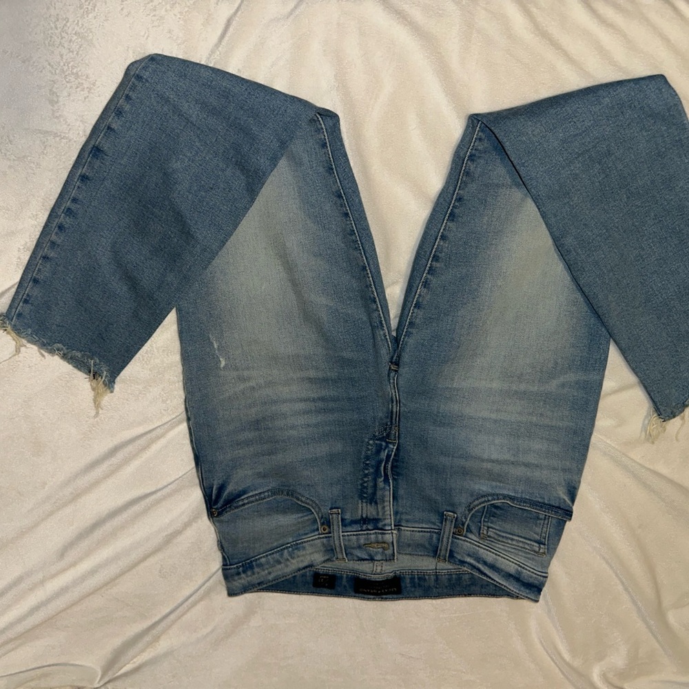 Lucky Brand Light Blue Straight Leg Jeans